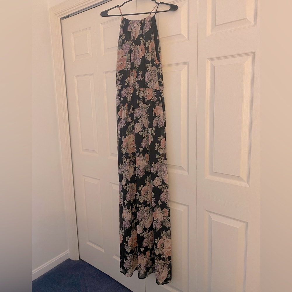 Lulu’s Floral Maxi Dress - Size L